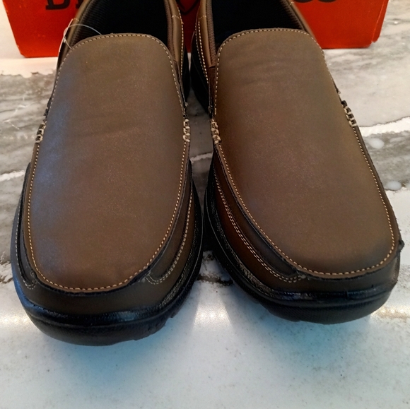 Men's Deer Stag slip on brown loafers New in Box - SZ 9 - Picture 6 of 7
